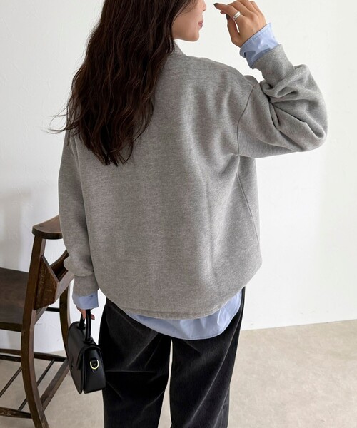 fredy emue(フレディエミュ)の「FR刺繍衿付き起毛スウェットプルオーバー(スウェット・レディース・ボルドー/ネイビー/アイボリー/グレー・38)」の11枚目の写真