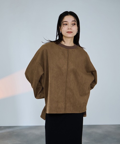 Mac-House（マックハウス）の「milli de l'air  スエードライクボックスシルエットプルオーバー（Tシャツ/カットソー・レディース・アイボリー/ダークグレー/ブラウン・M）」の3枚目の写真
