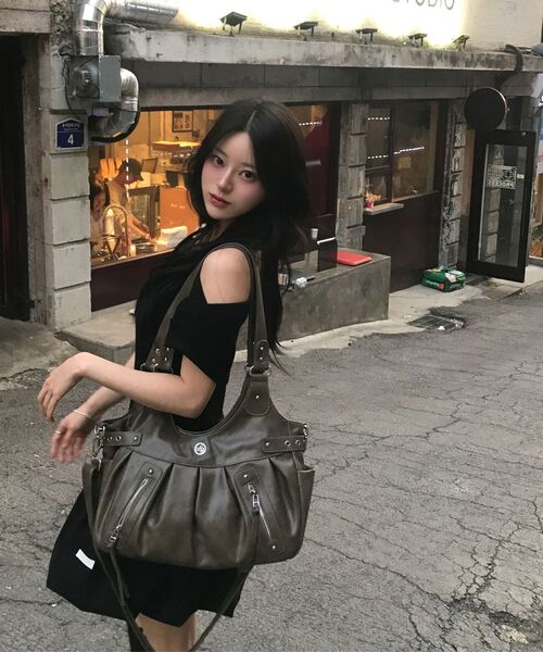 ILLIGO(イリゴ)の「エンバー バックルショルダーバッグ ベージュ(ショルダーバッグ・レディース・その他・OS)」の17枚目の写真