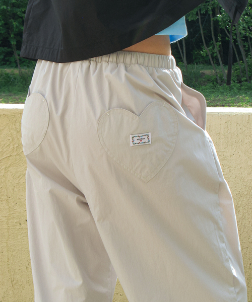 RONRON（ロンロン）の「BACK HEART STITCH POCKET BANDING PANTS[6COLOR]（その他パンツ・レディース・ライトイエロー/ブルー/ブラック/ライトピンク/ライトグレー/ホワイト・FREE）」の8枚目の写真