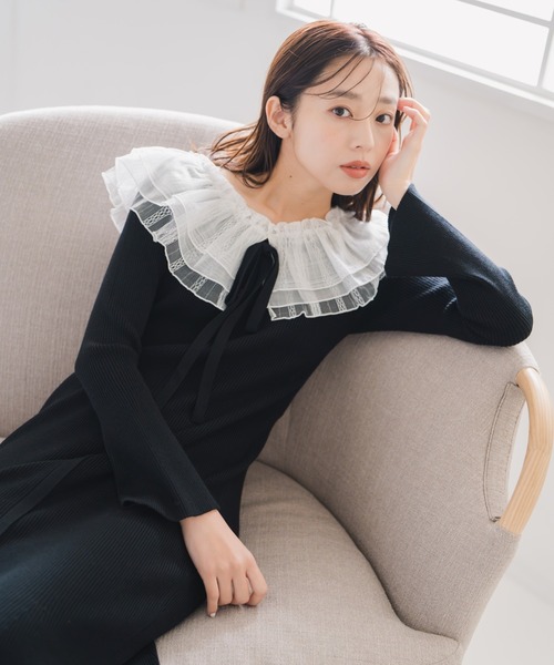 MISCH MASCH（ミッシュマッシュ）の「レースチュール襟マーメイドニットワンピース（ワンピース・レディース・グレー/ブラック・ﾌﾘ-）」の8枚目の写真