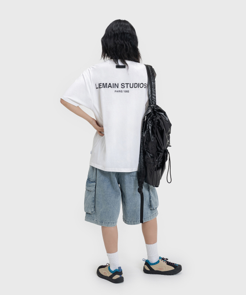 LEMAIN SECOND（リメインセカンド）の「バックポイントスタジオ オーバーサイズ 半袖Tシャツ [ホワイト]（Tシャツ/カットソー・レディース・その他・LARGE/X-LARGE/SMALL/MEDIUM）」の2枚目の写真