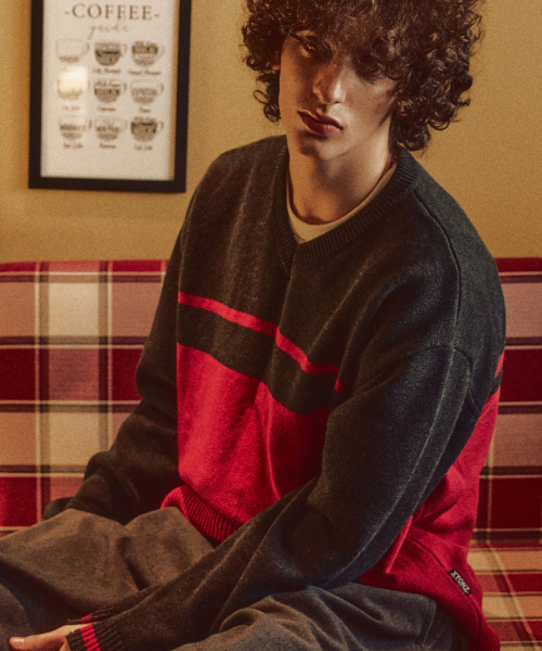 XTONZ(エクストーンズ)の「XTK175 ボーダーVネックプルオーバーニット (RED)(ニット/セーター・レディース・その他・MEDIUM/LARGE)」の3枚目の写真