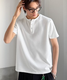 Classical Origin（クラシカルオリジン）の「【接触冷感機能付き】肩切り替えショート丈ダンボール素材ヘンリーネックTシャツ/Shoulder Panel Cropped Double-Knit Henley T-Shirt（Tシャツ/カットソー）」