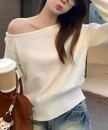 オフショルダー」に該当するトップス（ホワイト/白色系）ファッション