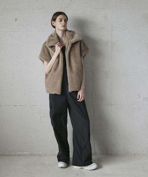 GARAGE OF GOOD CLOTHING(ガレージオブグッドクロージング)の「グラデーションファーZIP VEST(その他アウター・レディース・グレー/キャメル・M)」の10枚目の写真
