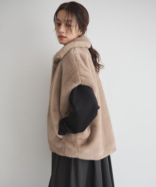 GARAGE OF GOOD CLOTHING(ガレージオブグッドクロージング)の「グラデーションファーZIP VEST(その他アウター・レディース・グレー/キャメル・M)」の13枚目の写真