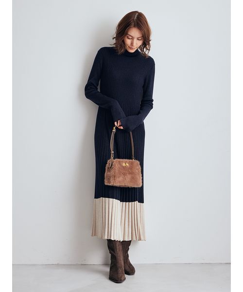 Mila Owen(ミラオーウェン)の「タートルネックロングリブニットワンピース(ワンピース・レディース・ネイビー/イエロー/キャメル/アイボリー・0/1)」の3枚目の写真
