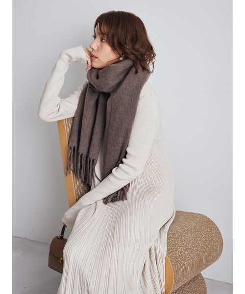 Mila Owen(ミラオーウェン)の「タートルネックロングリブニットワンピース(ワンピース・レディース・ネイビー/イエロー/キャメル/アイボリー・0/1)」の18枚目の写真