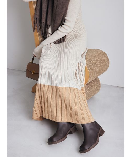 Mila Owen(ミラオーウェン)の「タートルネックロングリブニットワンピース(ワンピース・レディース・ネイビー/イエロー/キャメル/アイボリー・0/1)」の19枚目の写真