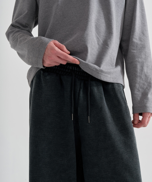 JUAN HOMME（ジュアンオム）の「トラックスウェットパンツ（ブラック）（スウェットパンツ・レディース・その他・LARGE/MEDIUM/SMALL/X-SMALL）」の6枚目の写真