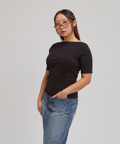 SALON DE YOHN(サロンドヨーン)の「Boat Neck Short Sleeve T_ Black(Tシャツ/カットソー・レディース・その他・SMALL/MEDIUM/LARGE)」の5枚目の写真