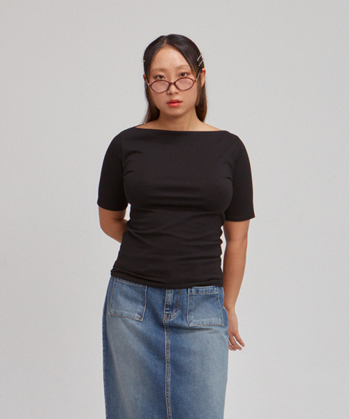 SALON DE YOHN(サロンドヨーン)の「Boat Neck Short Sleeve T_ Black(Tシャツ/カットソー・レディース・その他・SMALL/MEDIUM/LARGE)」の6枚目の写真