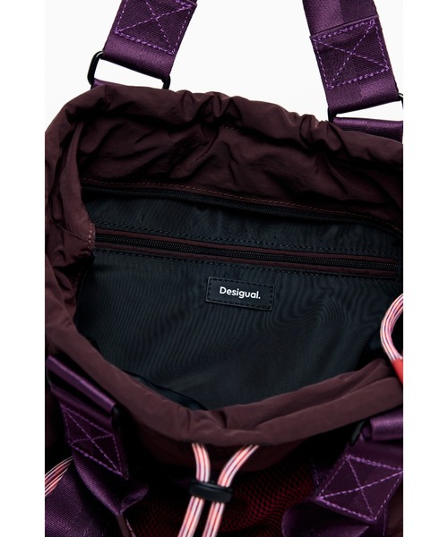 Desigual(デシグアル)の「メッシュポケットナイロンリュック 紫(バックパック/リュック・レディース・レッド・FREE)」の4枚目の写真