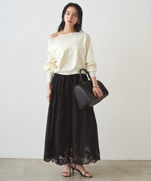 LOUNGEDRESS（ラウンジドレス）の「ジョーゼットオフショルニット（ニット/セーター・レディース・グレイッシュベージュ/ブラック/オフホワイト・FREE）」の10枚目の写真