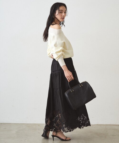 LOUNGEDRESS（ラウンジドレス）の「ジョーゼットオフショルニット（ニット/セーター・レディース・グレイッシュベージュ/ブラック/オフホワイト・FREE）」の12枚目の写真