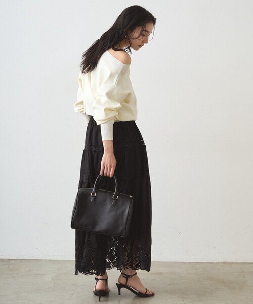 LOUNGEDRESS（ラウンジドレス）の「ジョーゼットオフショルニット（ニット/セーター・レディース・グレイッシュベージュ/ブラック/オフホワイト・FREE）」の13枚目の写真