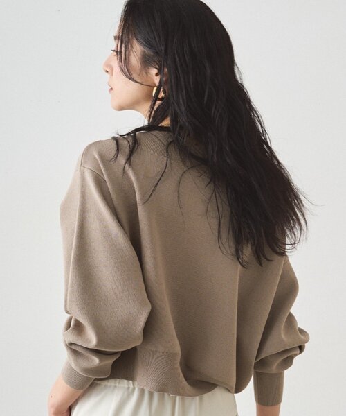 LOUNGEDRESS（ラウンジドレス）の「ジョーゼットオフショルニット（ニット/セーター・レディース・グレイッシュベージュ/ブラック/オフホワイト・FREE）」の8枚目の写真