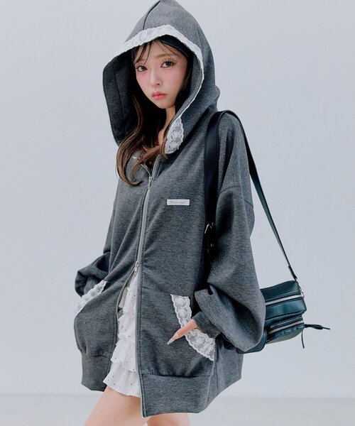 OLIVE des OLIVE（オリーブデオリーブ）の「タグ付きレースパーカー（パーカー・レディース・イエロー/ピンク/サックスブルー/チャコールグレー/トップグレー・FREE）」の13枚目の写真