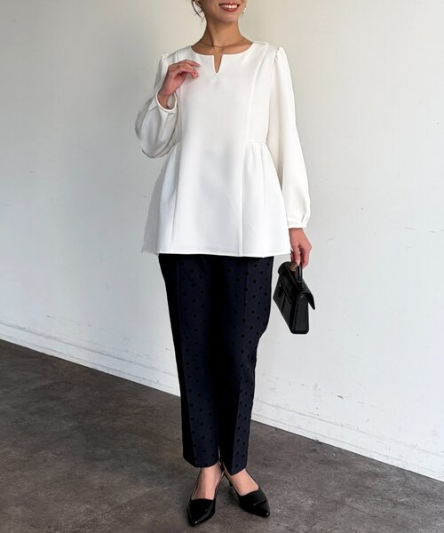 Chez toi（シェトワ）の「【セレモニー対応可】ペプラムブラウス（シャツ/ブラウス・レディース・オフホワイト/ブラック・FREE）」の8枚目の写真