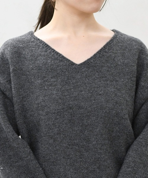 MISCH MASCH(ミッシュマッシュ)の「一部店舗限定 パールデザインニットワンピース×マフラーセット(セットアップ・レディース・グレー/ベージュ・フリ-)」の11枚目の写真