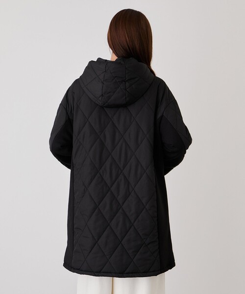 Jayro(ジャイロ)の「中綿キルトダッフルコート(ダッフルコート・レディース・ブラック/オフホワイト/ダークブラウン・M)」の7枚目の写真