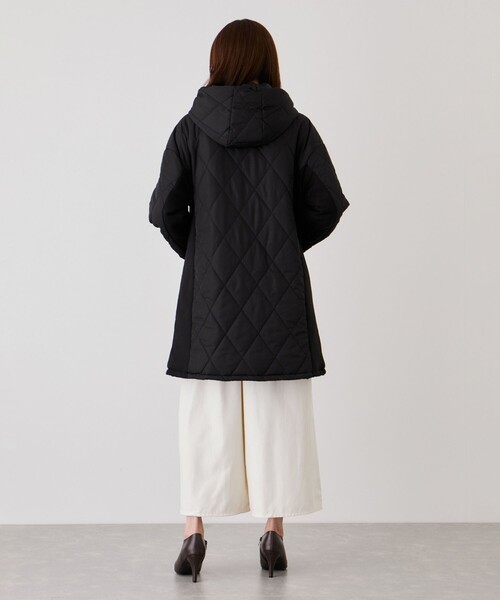 Jayro(ジャイロ)の「中綿キルトダッフルコート(ダッフルコート・レディース・ブラック/オフホワイト/ダークブラウン・M)」の10枚目の写真