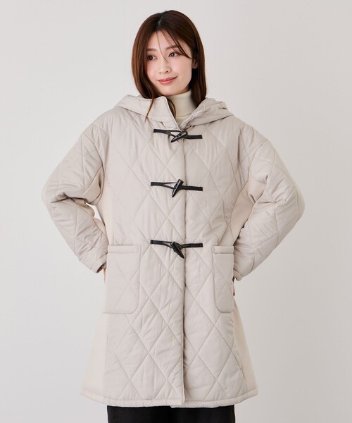 Jayro(ジャイロ)の「中綿キルトダッフルコート(ダッフルコート・レディース・ブラック/オフホワイト/ダークブラウン・M)」の11枚目の写真