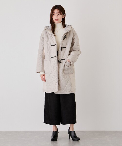 Jayro(ジャイロ)の「中綿キルトダッフルコート(ダッフルコート・レディース・ブラック/オフホワイト/ダークブラウン・M)」の17枚目の写真