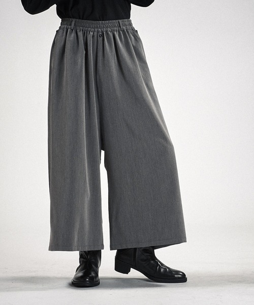 NO ID.(ノーアイディ)の「【NO ID.】Layered Cape Baggy Trousers / レイヤード ケープ バギー トラウザーズ(スラックス・メンズ・ブラック/グレー・1/2)」の8枚目の写真
