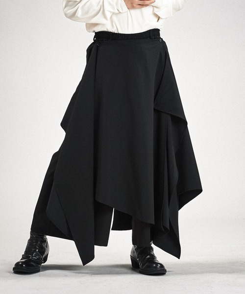 NO ID.(ノーアイディ)の「【NO ID.】Layered Cape Baggy Trousers / レイヤード ケープ バギー トラウザーズ(スラックス・メンズ・ブラック/グレー・1/2)」の14枚目の写真