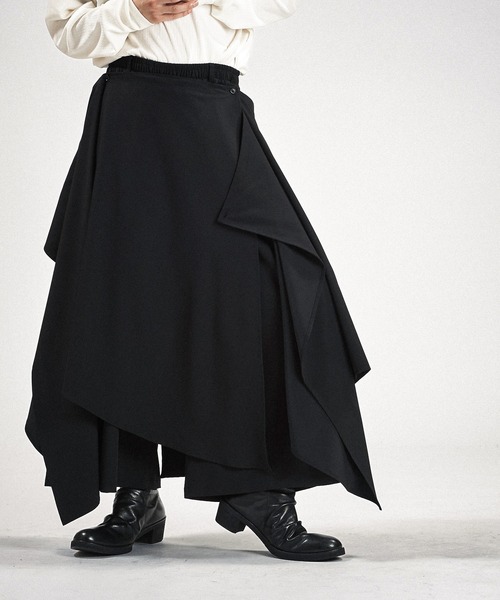 NO ID.(ノーアイディ)の「【NO ID.】Layered Cape Baggy Trousers / レイヤード ケープ バギー トラウザーズ(スラックス・メンズ・ブラック/グレー・1/2)」の15枚目の写真