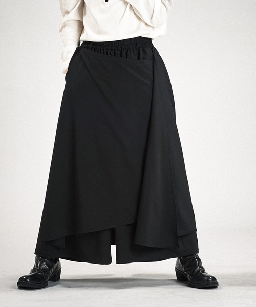 NO ID.(ノーアイディ)の「【NO ID.】Layered Cape Baggy Trousers / レイヤード ケープ バギー トラウザーズ(スラックス・メンズ・ブラック/グレー・1/2)」の17枚目の写真