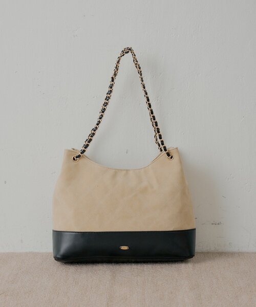 Chico(チコ)の「チェーンショルダーバッグ(ショルダーバッグ・レディース・アイボリー/ブラック/ブラウン/ベージュ・FREE)」の4枚目の写真