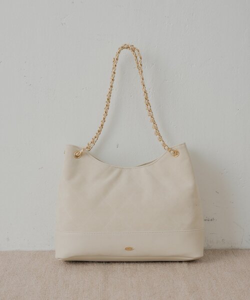 Chico(チコ)の「チェーンショルダーバッグ(ショルダーバッグ・レディース・アイボリー/ブラック/ブラウン/ベージュ・FREE)」の2枚目の写真