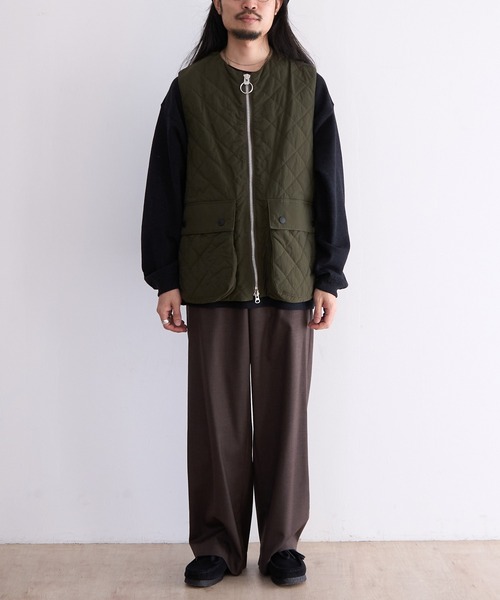 JOHN PARTRIDGE(ジョンパートリッジ)の「JOHN PARTRIDGE PADDED VEST(ダウンベスト・メンズ・ブラック/カーキ・2/3)」の11枚目の写真
