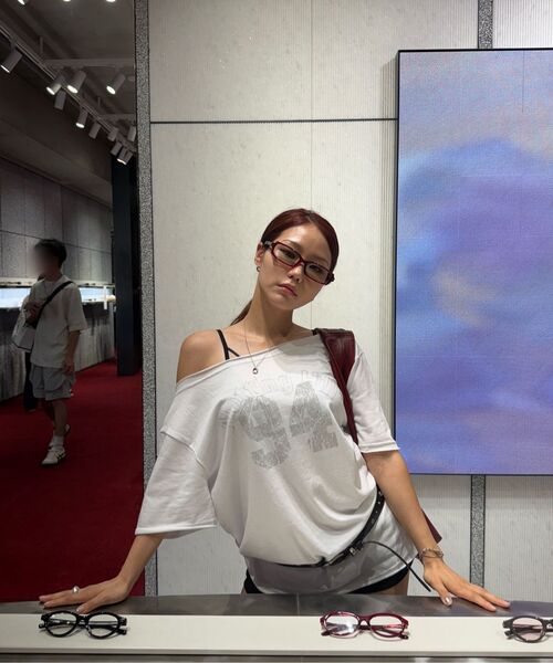 CHICKS(チックス)の「ノッティングヒルフェミニンワンショルダー半袖ホワイト(Tシャツ/カットソー・レディース・その他・FREE)」の11枚目の写真