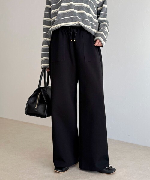 fredy emue（フレディエミュ）の「ポンチイージーベイカーパンツ（その他パンツ・レディース・ブラック/チャコールグレー/オフホワイト・38/36）」の2枚目の写真