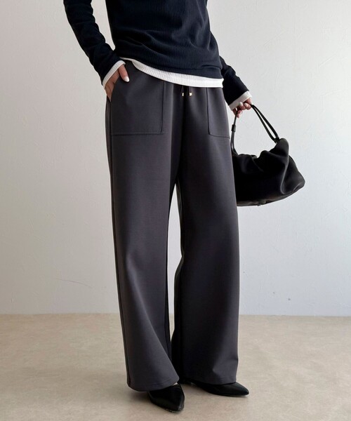 fredy emue（フレディエミュ）の「ポンチイージーベイカーパンツ（その他パンツ・レディース・ブラック/チャコールグレー/オフホワイト・38/36）」の22枚目の写真