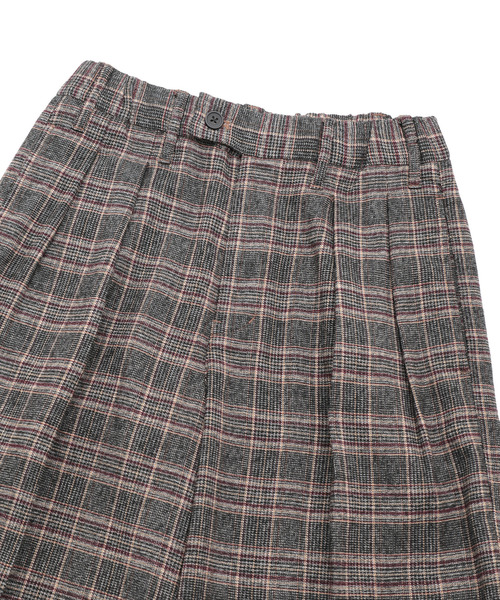 CONVERSE TOKYO（コンバーストウキョウ）の「CHECKED WIDE SLACKS（スラックス・レディース・ネイビー/ブラック/ベージュ・SMALL/MEDIUM）」の21枚目の写真