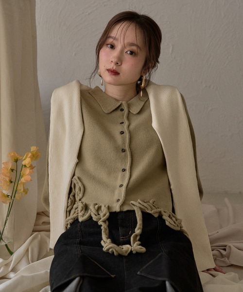 mideal(マイディール)の「raffle design loose knit shirt / ラッフルデザインルーズニットシャツ(カーディガン/ボレロ・レディース・スモークピンク/グレー/グリーン・FREE)」の2枚目の写真