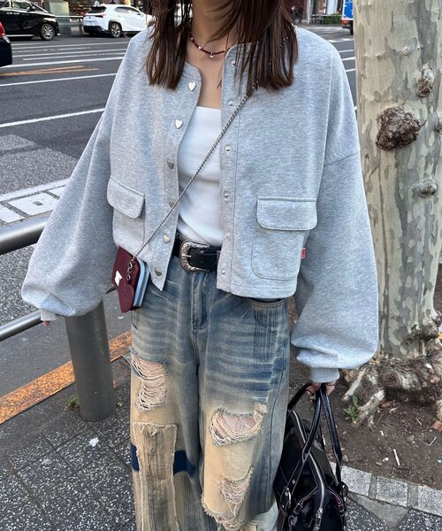 CIAOPANIC（チャオパニック）の「ハートボタン配色ステッチスウェットカーディガン（Tシャツ/カットソー・レディース・ネイビー/グレー/イエロー/アイボリー・ONE SIZE）」の3枚目の写真