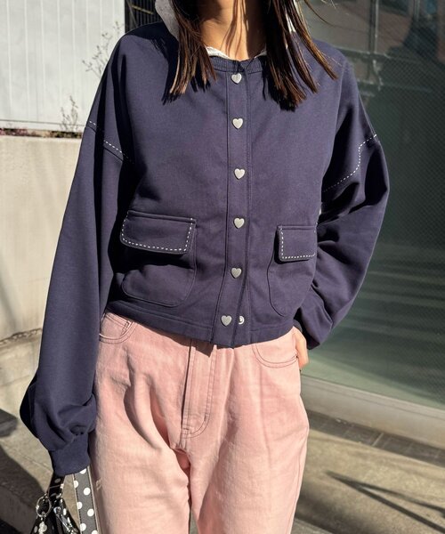 CIAOPANIC（チャオパニック）の「ハートボタン配色ステッチスウェットカーディガン（Tシャツ/カットソー・レディース・ネイビー/グレー/イエロー/アイボリー・ONE SIZE）」の6枚目の写真