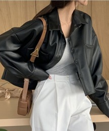 semuse（セミューズ）の「ショート丈シャツアウター 合成皮革（その他アウター）」