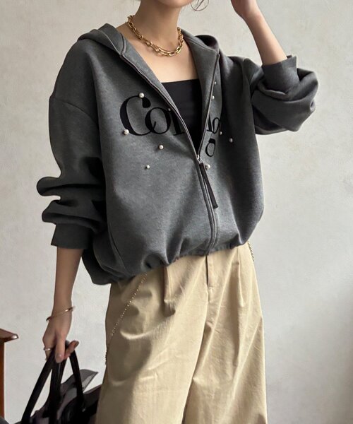 DouDou(ドゥドゥ)の「【WEB限定】パール+ロゴジップパーカー(Tシャツ/カットソー・レディース・チャコールグレー/グレー/オフホワイト・FREE)」の9枚目の写真
