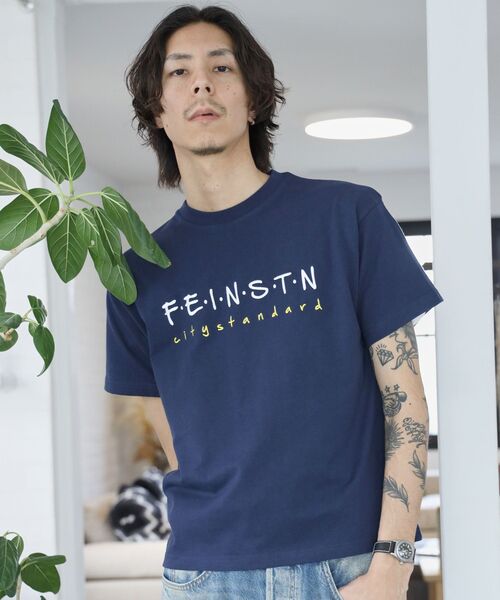 FFEIN(フェイン)の「【FFEIN(フェイン)】手書き刺繍ロゴショート丈Tシャツ/ Tシャツ クルーネック 半袖 刺繍 【短丈】(Tシャツ/カットソー・メンズ・レモンイエロー/ネイビー/ロイヤルブルー/ホワイト・SMALL/MEDIUM/LARGE)」の3枚目の写真