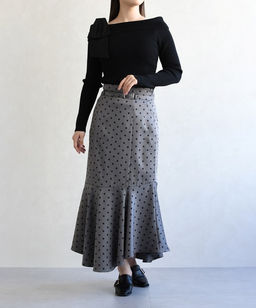 31 Sons de mode（トランテアン　ソン　ドゥ　モード）の「2026春夏新作 アシメリボンニットプルオーバー（ニット/セーター・レディース・ブラウン/ブラック/オフホワイト・ﾌﾘ-）」の12枚目の写真