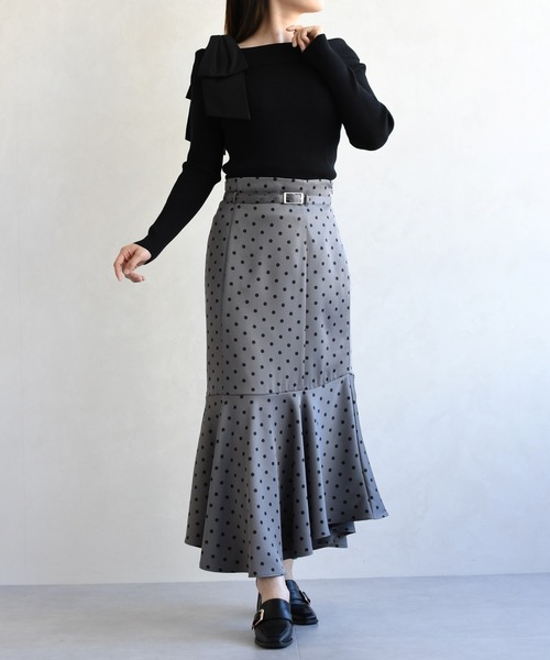 31 Sons de mode（トランテアン　ソン　ドゥ　モード）の「2026春夏新作 アシメリボンニットプルオーバー（ニット/セーター・レディース・ブラウン/ブラック/オフホワイト・ﾌﾘ-）」の14枚目の写真