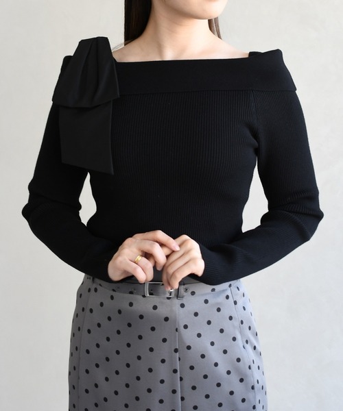 31 Sons de mode（トランテアン　ソン　ドゥ　モード）の「2026春夏新作 アシメリボンニットプルオーバー（ニット/セーター・レディース・ブラウン/ブラック/オフホワイト・ﾌﾘ-）」の9枚目の写真