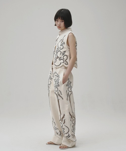 TODAYFUL(トゥデイフル)の「Cut Lace Twill Vest(ベスト・レディース・ブラック/キナリ・FREE)」の5枚目の写真